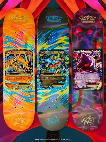 Shapes Santa Cruz x Pokémon TCG dos dois M Charizard-EX, com o logo da Santa Cruz em japonês, e do Gengar-EX